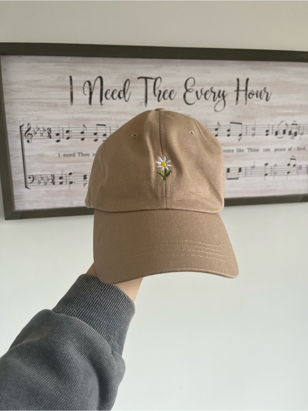 Daisy Embroidered Tan Baseball Cap
